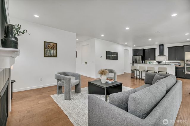36020 21st Lane S, Federal Way, WA 98003