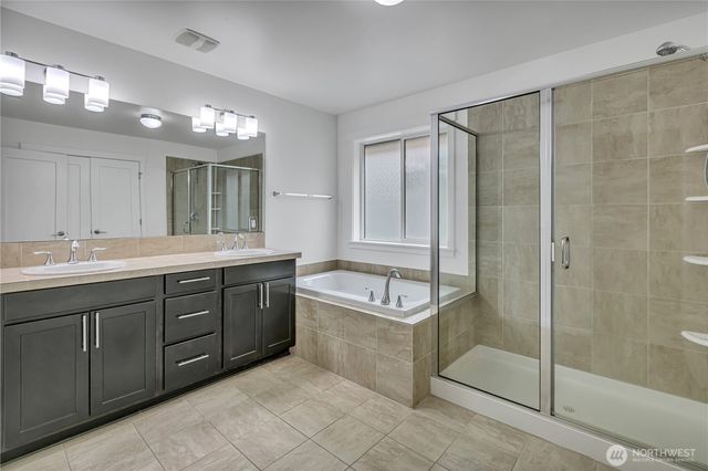 36020 21st Lane S, Federal Way, WA 98003