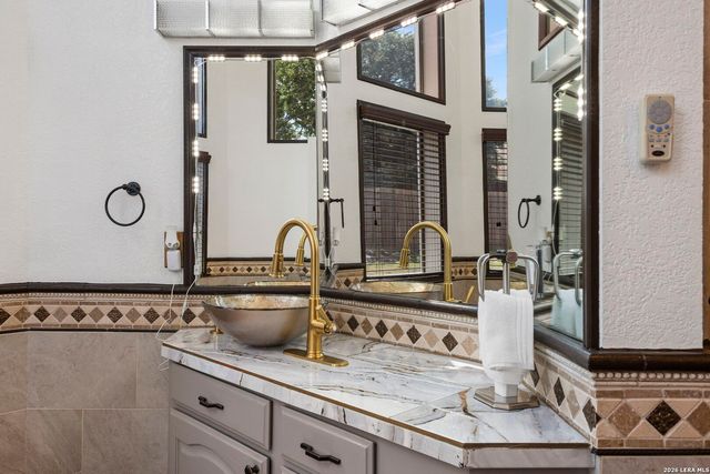 8726 Mountain Top, San Antonio, TX 78255