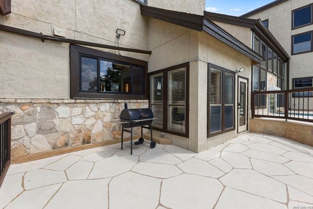 8726 Mountain Top, San Antonio, TX 78255