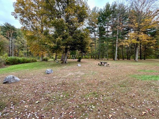 220 Main Street APT 6G, New Hartford, CT 06057