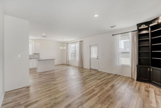 513 Goat Willow LN, Georgetown, TX 78626