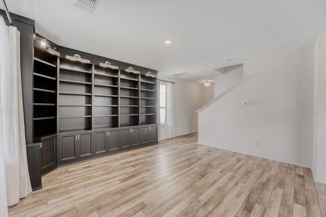 513 Goat Willow LN, Georgetown, TX 78626