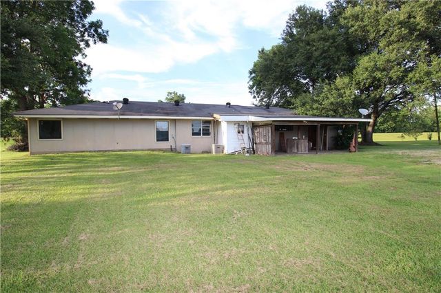 3794 451 Highway, Moreauville, LA 71355