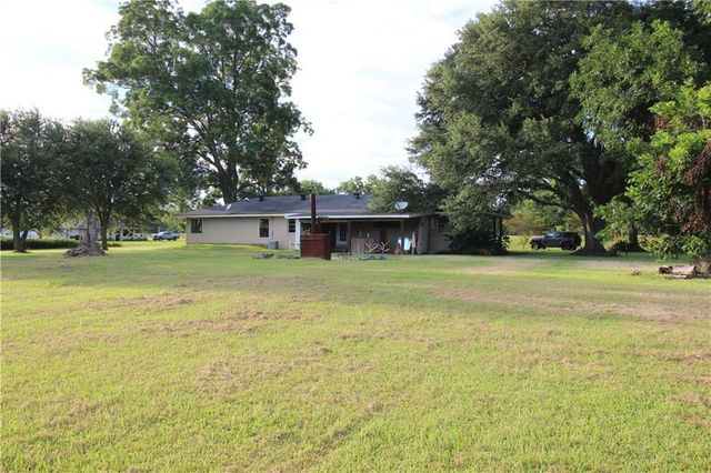 3794 451 Highway, Moreauville, LA 71355
