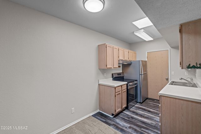 7666 E 22nd St Apt 50, Tucson, AZ 85710