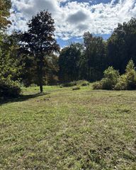 161 Delargy Rd, Hardwick, MA 01037