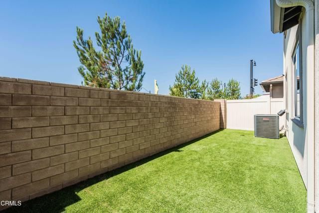 344 Campbell Court, Santa Paula, CA 93060