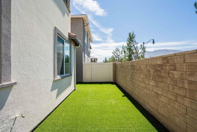 344 Campbell Court, Santa Paula, CA 93060