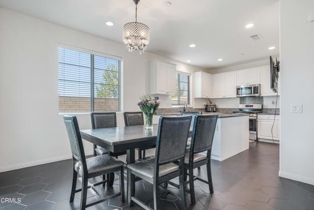 344 Campbell Court, Santa Paula, CA 93060