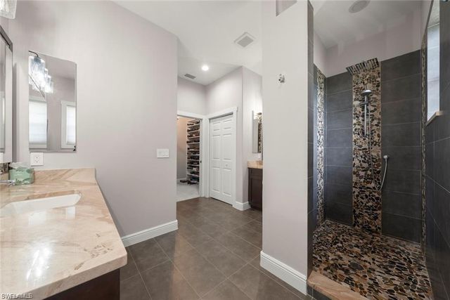 646 Vintage Reserve CIR 4D, Naples, FL 34119