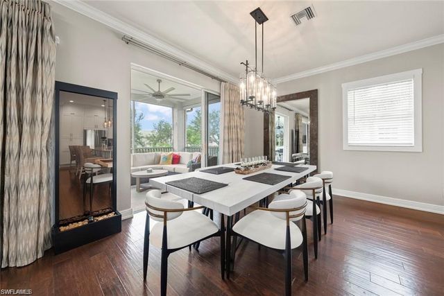 646 Vintage Reserve CIR 4D, Naples, FL 34119