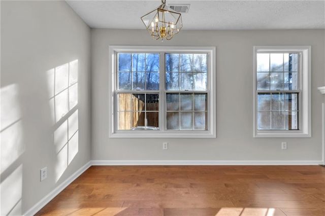 1050 Daventry Crossing, Woodstock, GA 30188