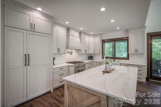 2243 Cottage Park Road, Morganton, NC 28655