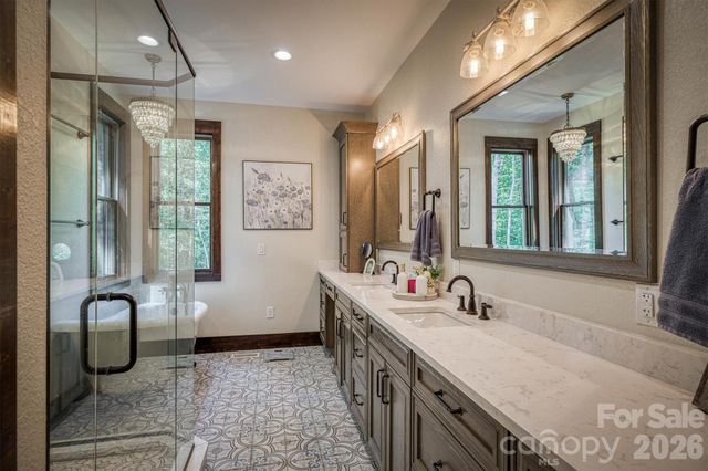 2243 Cottage Park Road, Morganton, NC 28655