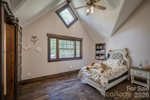 2243 Cottage Park Road, Morganton, NC 28655