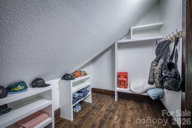 2243 Cottage Park Road, Morganton, NC 28655