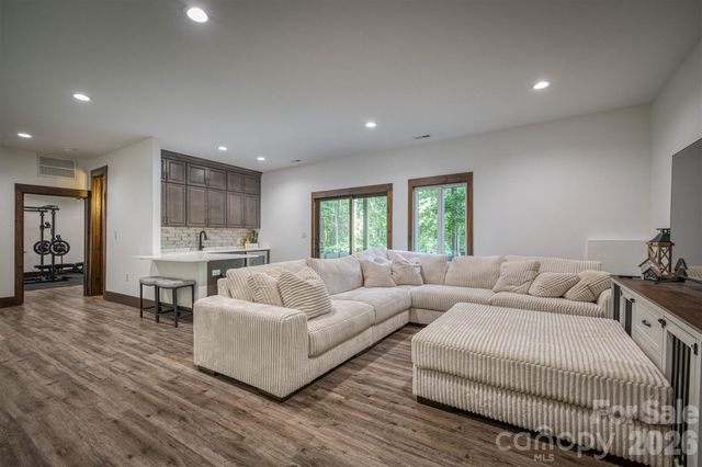 2243 Cottage Park Road, Morganton, NC 28655