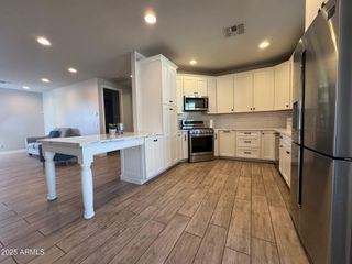 4350 E KINGS Avenue, Phoenix, AZ 85032