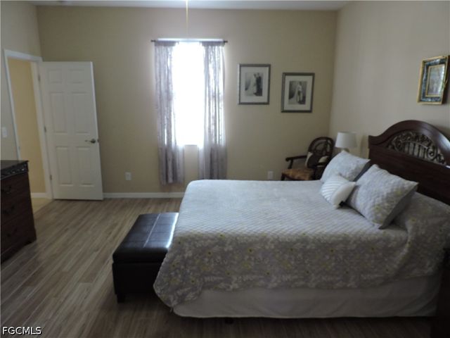 204 NW 11th ST, Cape Coral, FL 33993