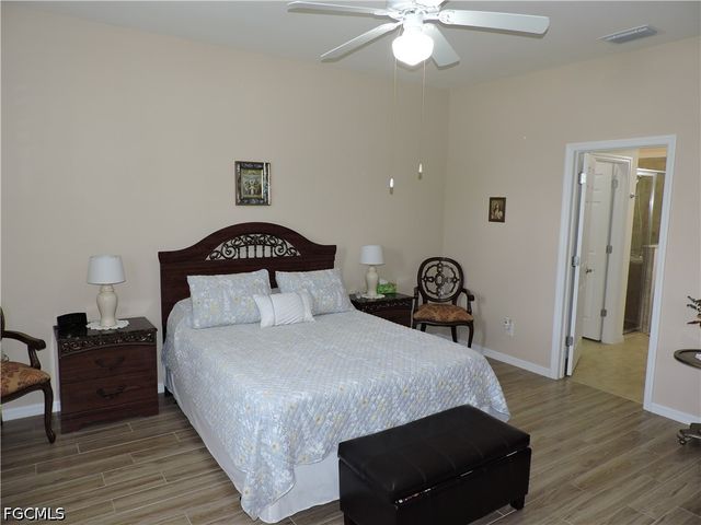 204 NW 11th ST, Cape Coral, FL 33993