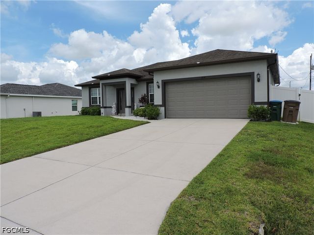 204 NW 11th ST, Cape Coral, FL 33993