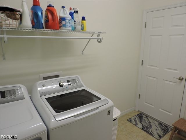 204 NW 11th ST, Cape Coral, FL 33993