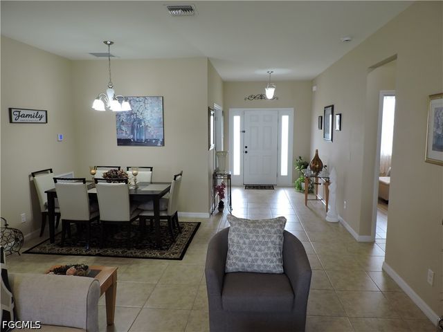 204 NW 11th ST, Cape Coral, FL 33993