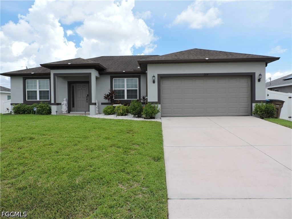 204 NW 11th ST, Cape Coral, FL 33993
