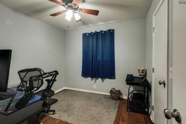 500 SWENSON STREET, Burkburnett, TX 76354