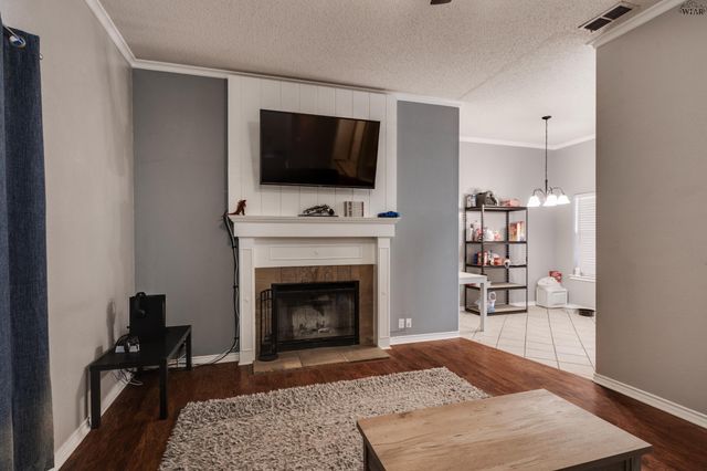 500 SWENSON STREET, Burkburnett, TX 76354