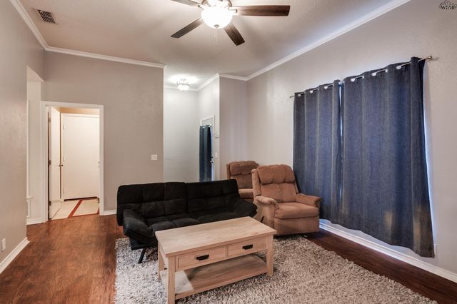 500 SWENSON STREET, Burkburnett, TX 76354