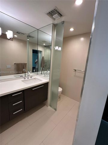 900 Biscayne Blvd 2312, Miami, FL 33132