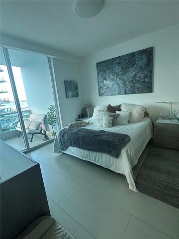 900 Biscayne Blvd 2312, Miami, FL 33132
