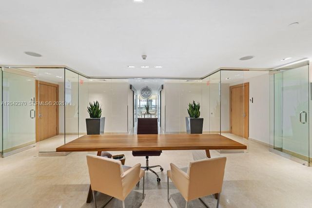 900 Biscayne Blvd 2312, Miami, FL 33132