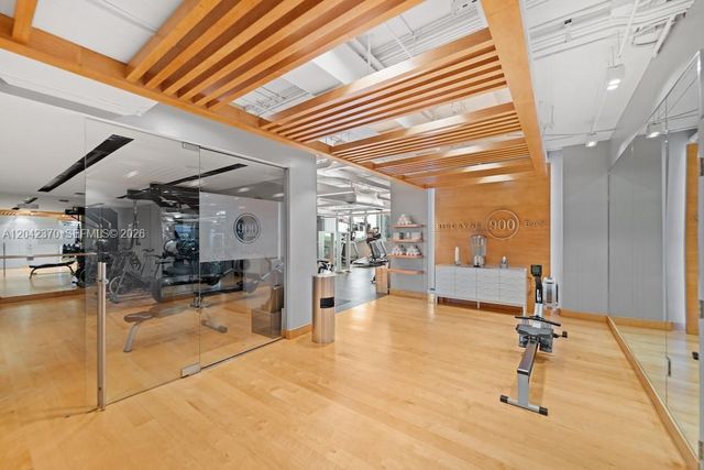 900 Biscayne Blvd 2312, Miami, FL 33132