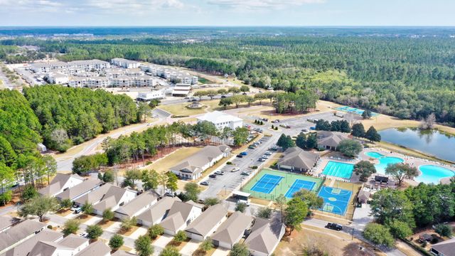 42 Sarona Street, Freeport, FL 32439