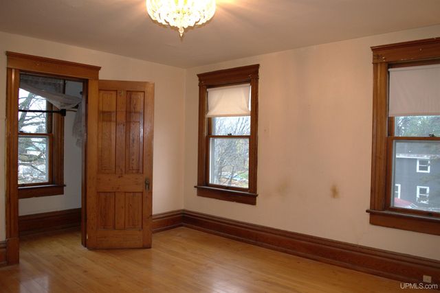 56886 Calumet Avenue, Calumet, MI 49913