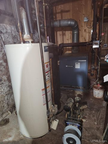 56886 Calumet Avenue, Calumet, MI 49913