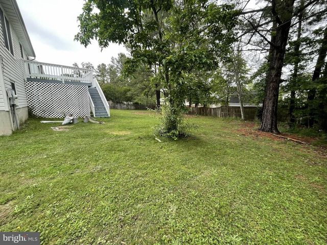 8811 HENLY CT, Fredericksburg, VA 22408