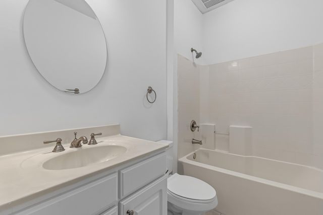 1025 Riverland Woods Place 606, Charleston, SC 29412