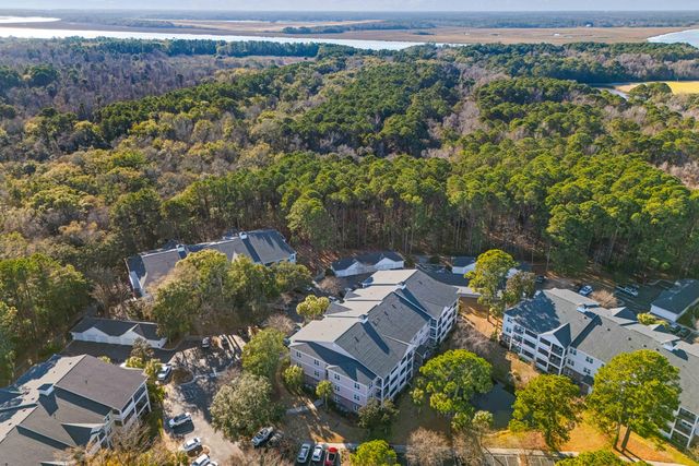 1025 Riverland Woods Place 606, Charleston, SC 29412