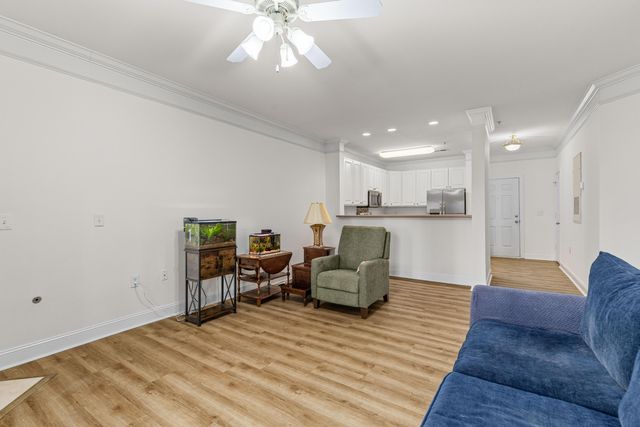 1025 Riverland Woods Place 606, Charleston, SC 29412