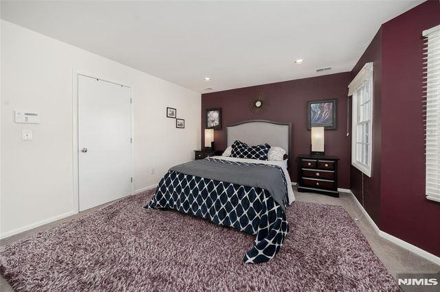 20 Pine Valley Road 148, Livingston, NJ 07039