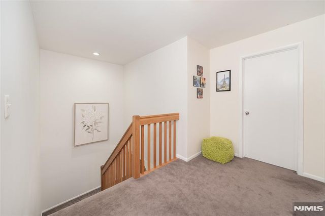20 Pine Valley Road 148, Livingston, NJ 07039