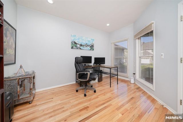 20 Pine Valley Road 148, Livingston, NJ 07039
