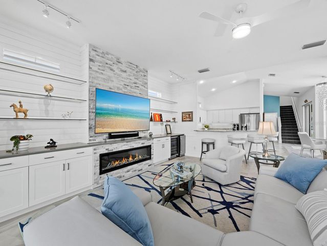 1914 HARBOUR LINKS CIRCLE 10, Longboat Key, FL 34228