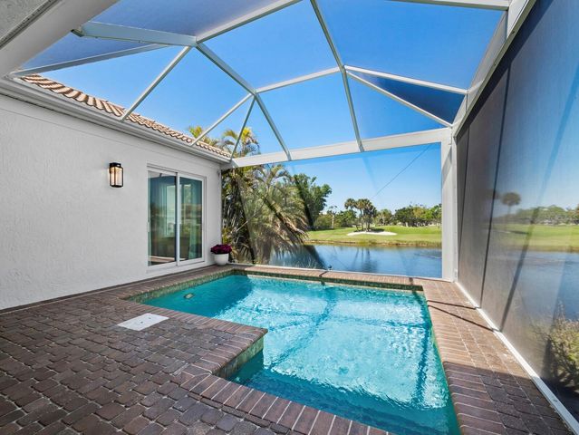 1914 HARBOUR LINKS CIRCLE 10, Longboat Key, FL 34228