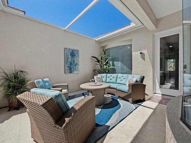 1914 HARBOUR LINKS CIRCLE 10, Longboat Key, FL 34228