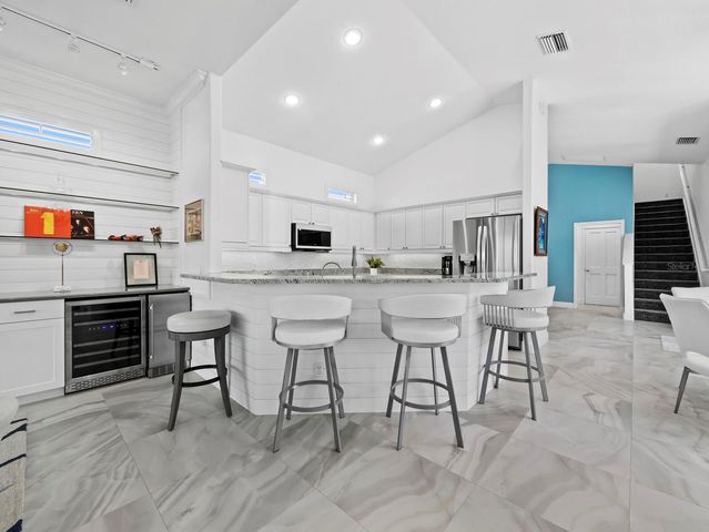 1914 HARBOUR LINKS CIRCLE 10, Longboat Key, FL 34228